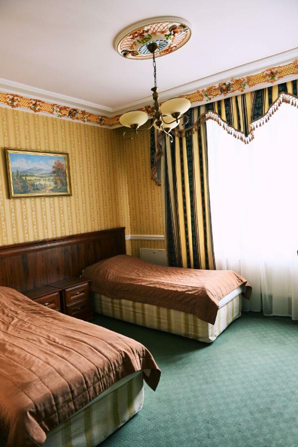 Hotel Ksiaze Poniatowski Lesznowola  Exteriér fotografie